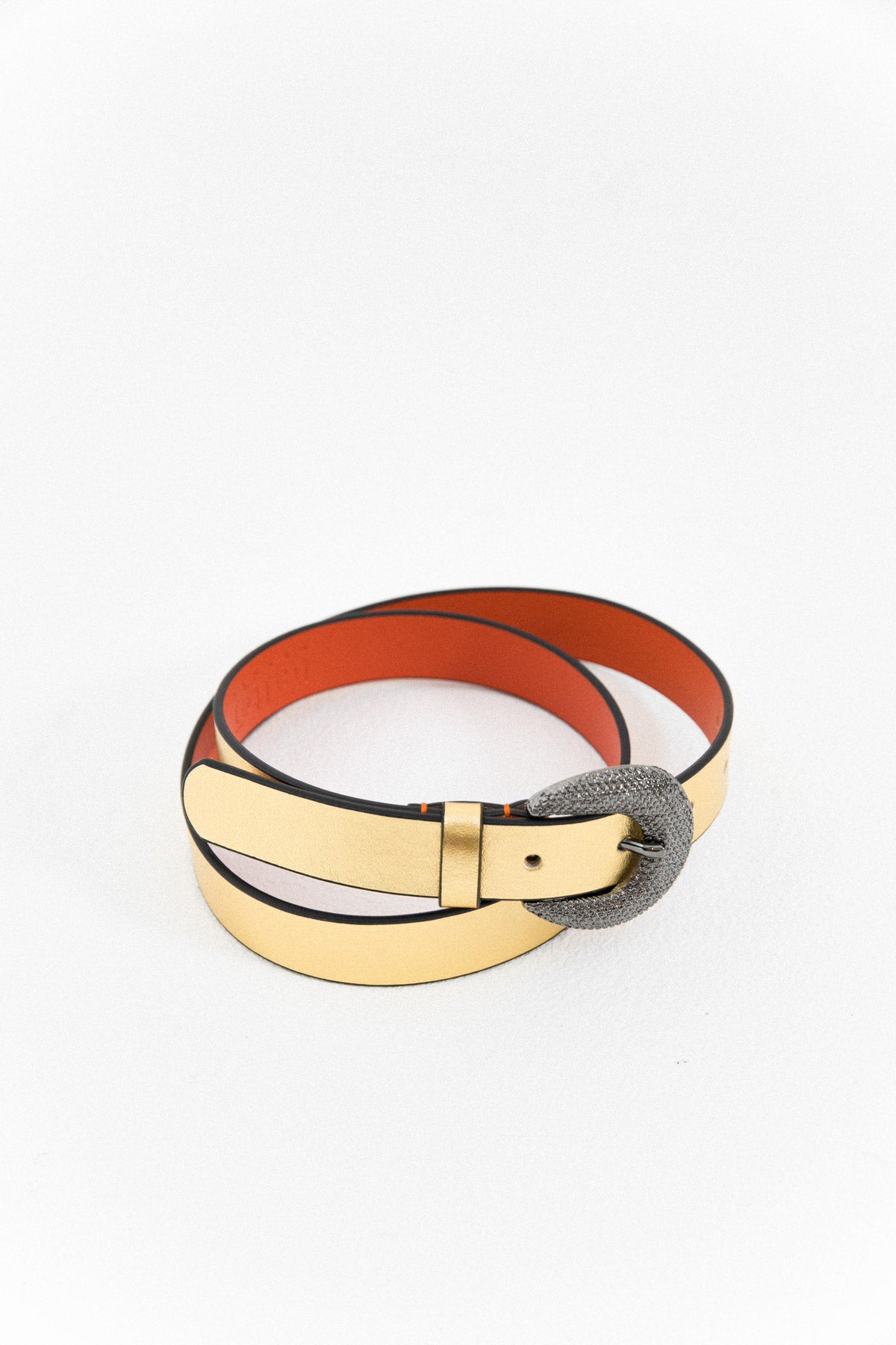 Menerbes Mettalic Gold